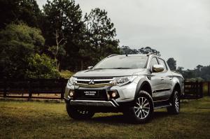 Mitsubishi L200 Triton HPE-S Outdoor 2020 года  (LA)